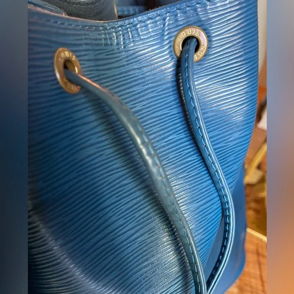 LV Louis Vuitton Epi Leather Noe Bucket Bag GM - Picture 3 of 16